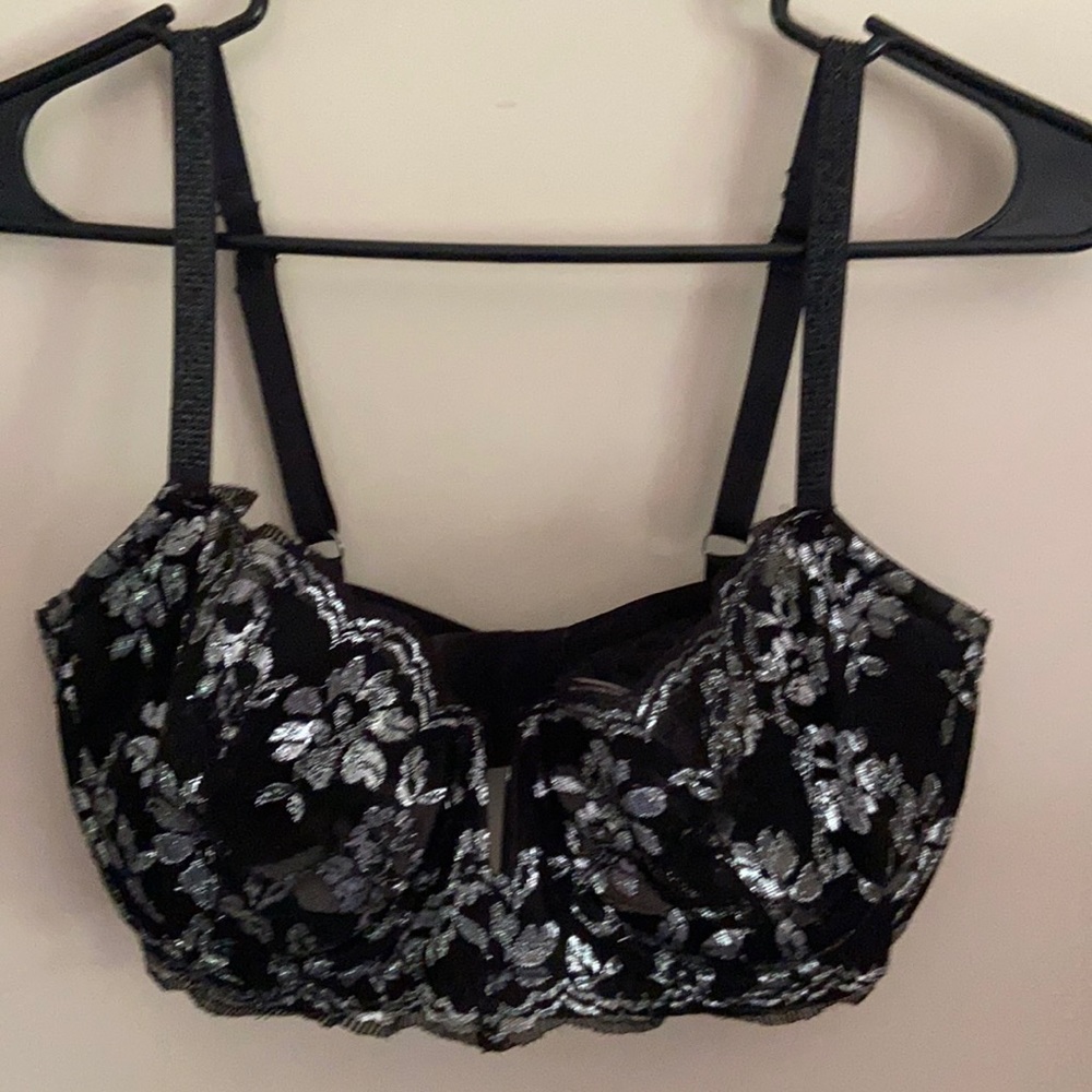 Victoria’s Secret Dream Angels Push-up w/o padding